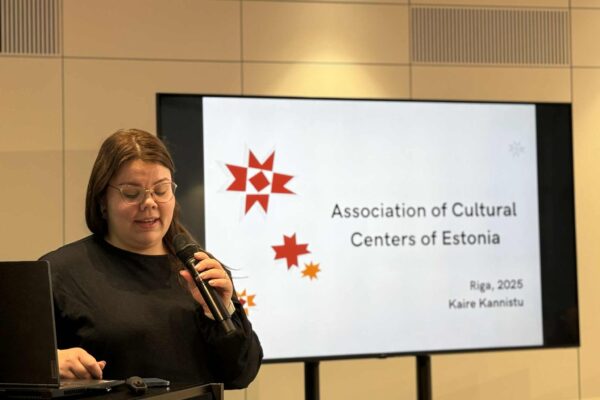 14583883-fc35-4880-b173-5c44fb95700c