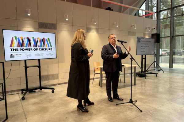 c3aeba3d-0105-4e53-a705-399329a6005b