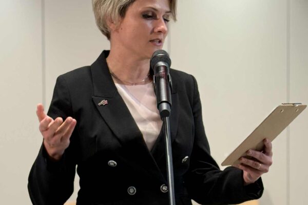 f4abcb89-6bf6-48d1-8877-5c610053e3f9